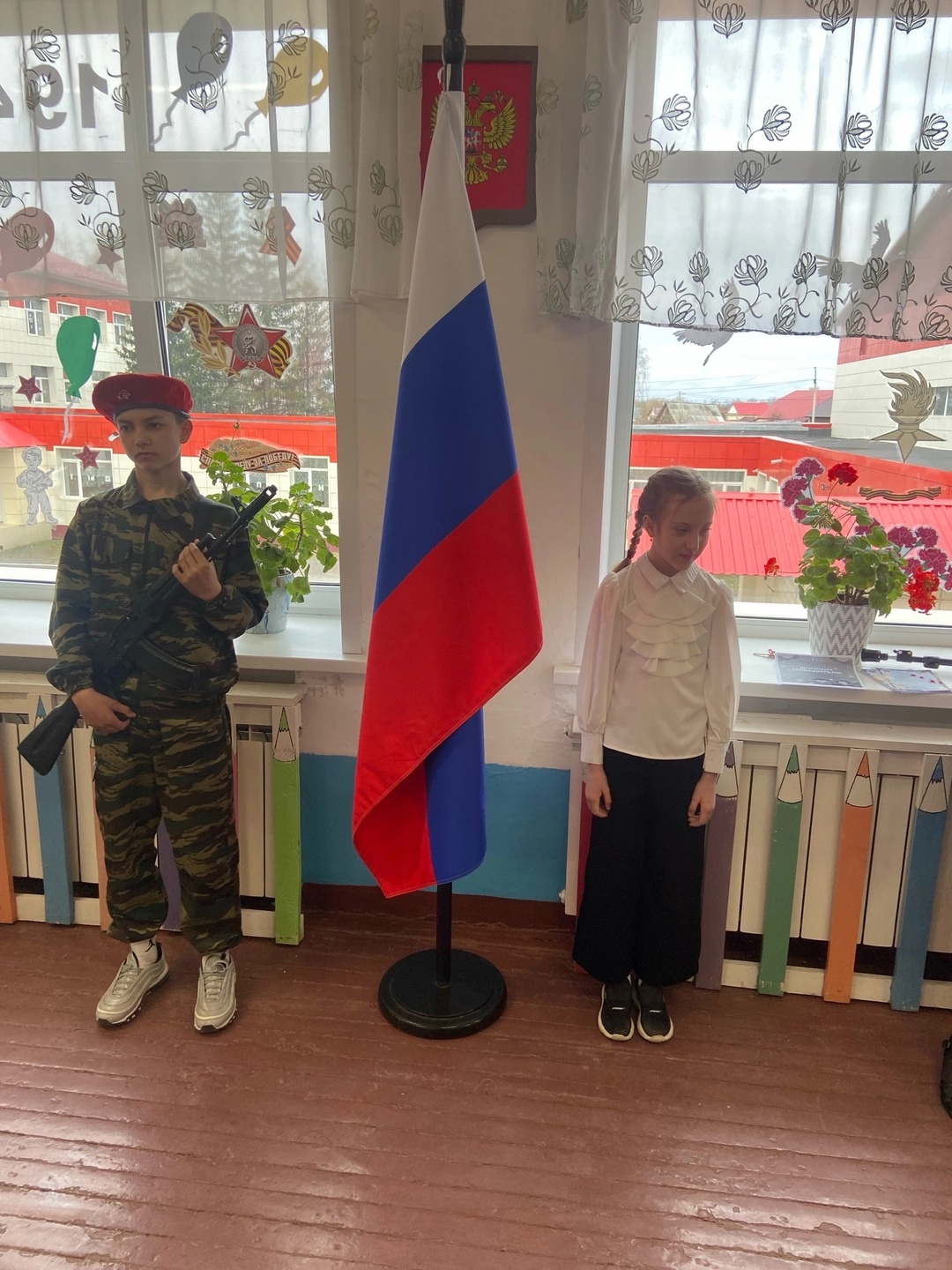 Традиционная еженедельная линейка.